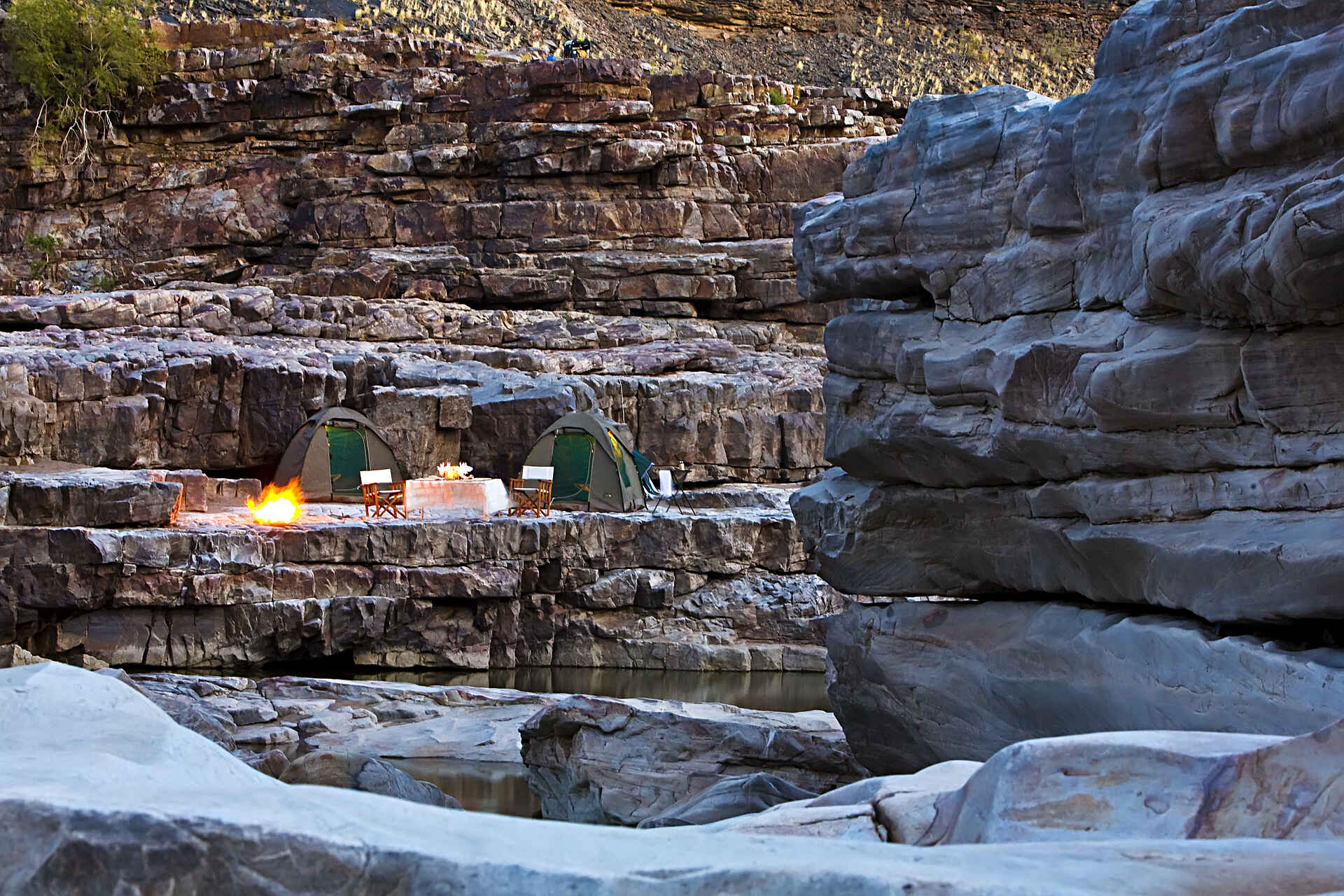 Canyon National Park, Fish River, Fish River Canyon, Fish River Lodge, Journeys Namibia, Köcherbaum, Camping, Lagerfeuer, Natur, Zelt, afrikarma, afrikarma.de