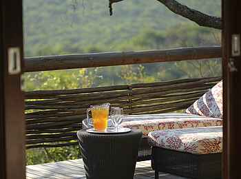 Phinda Mountain Lodge: Blick auf die Veranda Phinda Mountain Lodge: Blick auf die Veranda