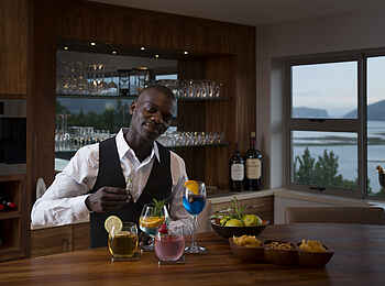 Kanonkop House: Die Bar bietet viele Gin-Spezialitäten