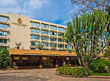 Nairobi Serena Hotel: Die Auffahrt