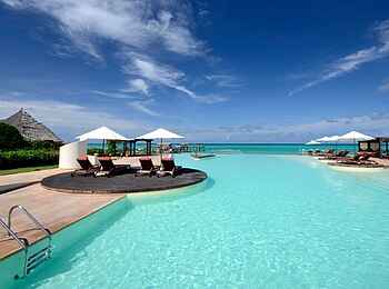 Essque Zalu: Poollanschaft