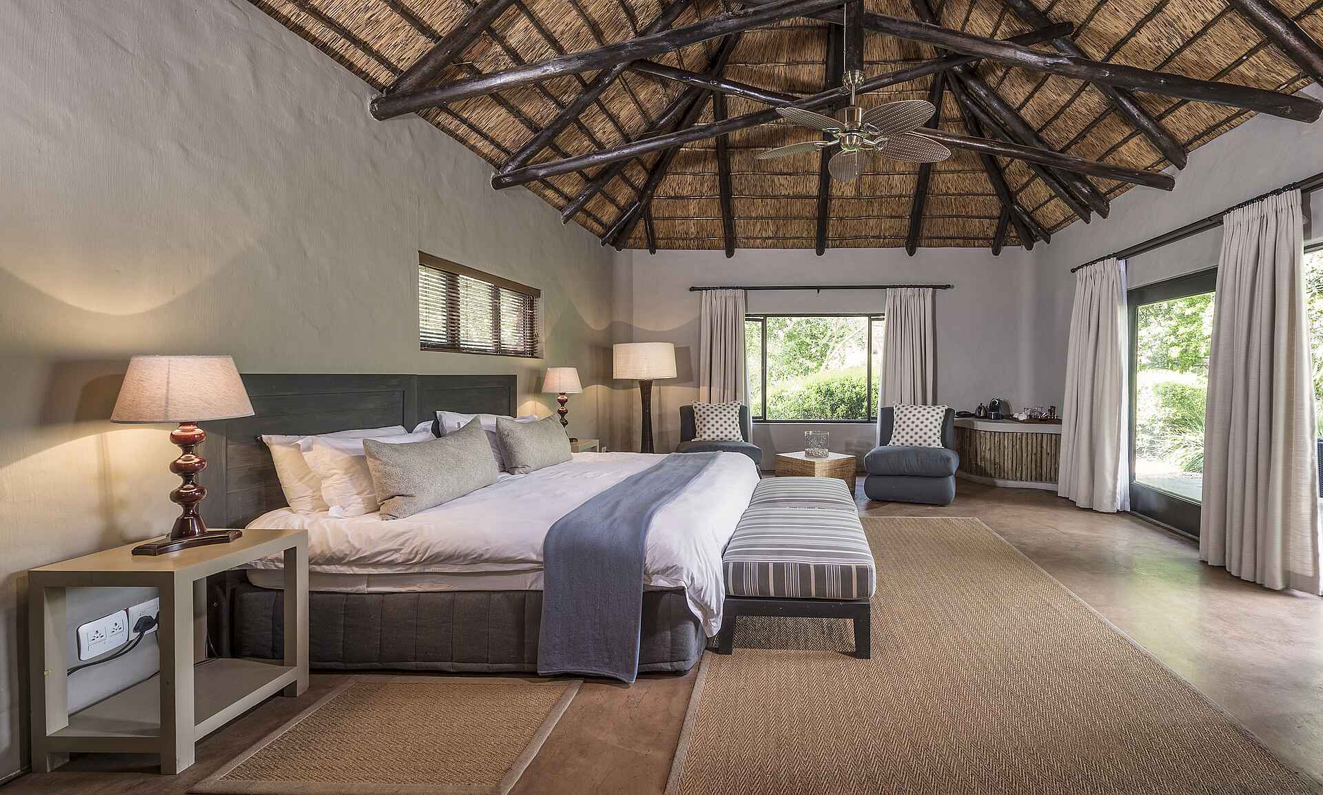 Kariega River Lodge: Großes Schlafzimmer