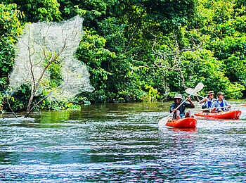Mboko Camp: Im Kajak auf dem Lekoli
