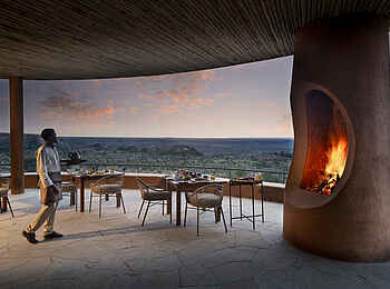 andBeyond Suyian Lodge: Die Restaurant Terrasse andBeyond Suyian Lodge: Die Restaurant Terrasse