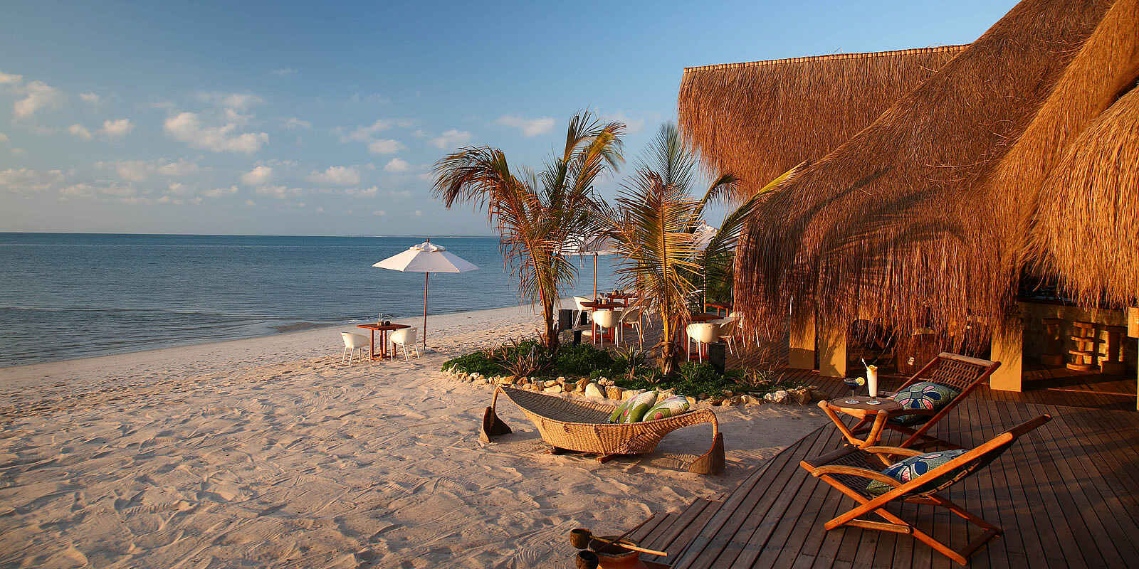 Azura Benguerra Island: Am Hauptgebäude Azura Benguerra Island: Am Hauptgebäude