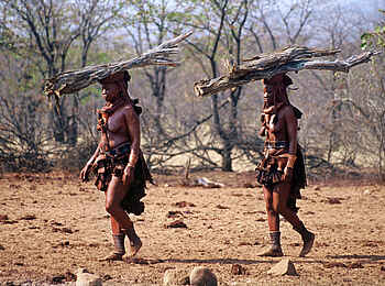 Epupa Falls Lodge: Zwei Himba Frauen