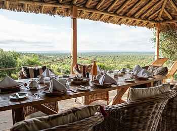 Governors' Mugie: Der Tisch ist gedeckt Governors' Mugie: Der Tisch ist gedeckt