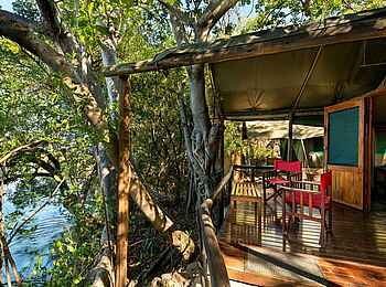 Ichingo Chobe River Lodge: Die Veranda Ichingo Chobe River Lodge: Die Veranda