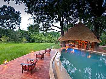 Nkwali Camp: Poolbereich