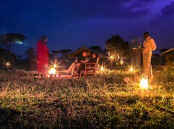 Olaado Camp: Laternen im Camp Olaado Camp: Laternen im Camp