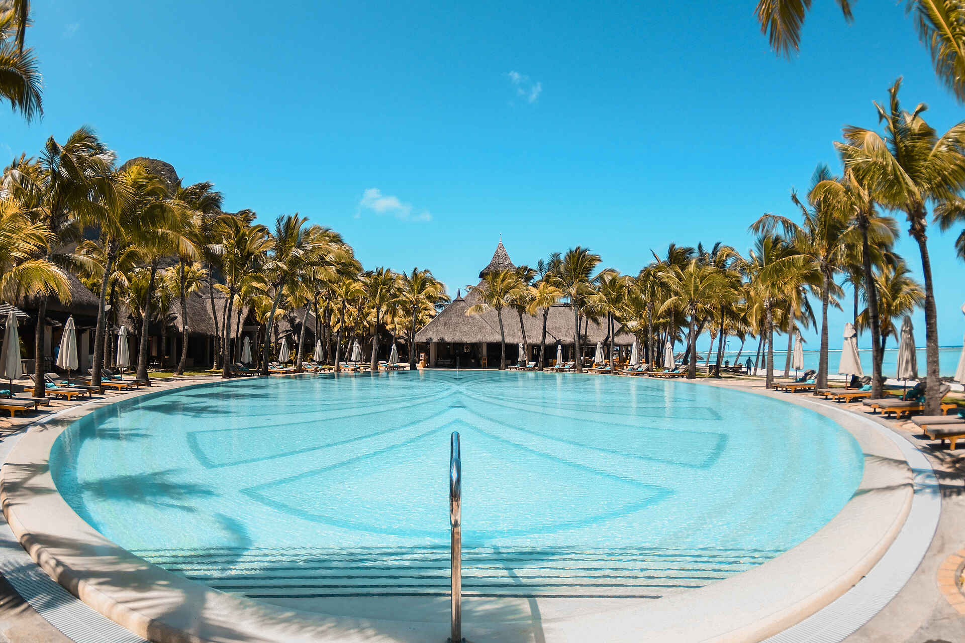 Paradis Beachcomber Golf Resort and Spa: Der Pool